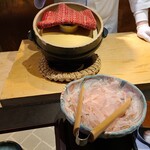 食堂 ぎんみ - お釜のお米もすごいけど、手前のかつおぶしが美味しい。