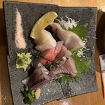 魚まみれ 眞吉 原宿店 - 