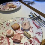 サロン ベイクアンドティー - 