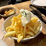 T4 KITCHEN - フレンチフライ スイートチリ