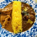 Cafe thymon - チキンビンダル＆バターポーク合いがけカレー