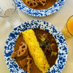 Cafe thymon - チキンビンダル＆バターポーク合いがけカレー