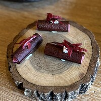 restaurant KAM﻿ - ②ビーツのシガー クリームチーズ ローゼル