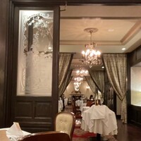 Vaas - 落ち着いた雰囲気の店内