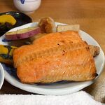 お料理やまもと - お昼の定食 鮭の塩やき 1400円