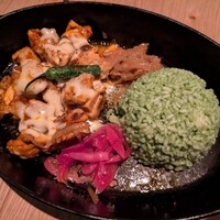 FONDA MEXICANA New York 銀座店 - ポヨノルテーニョとスピナッチライスのメキシカンオーバーライス