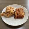 WISHBONE & SUGARY DONUTS - オリジナルチキン(左)、ヤンニョムチキン(右)