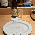 祇園生姜餃子 鈴兆 - 餃子同様にお皿にもこだわりが光る