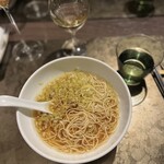 O2 - 黄ニラの醤油そば