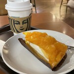 スターバックス・コーヒー - 料理写真:みかんとミルクのタルト、ドリップコーヒー