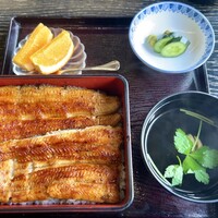 駒形前川 浅草本店 - 坂東太郎 うな重(上) 8,600円
                肝吸いへ変更 400円