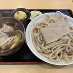 手打ちうどん 和 - 肉汁うどん並(880円)＋味玉天ぷら(150円)