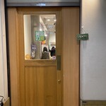 スパイスアンドカレー黄金の風 - 商店街から少し奥まで進みます