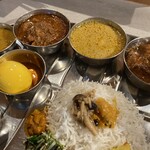 スパイスアンドカレー黄金の風 - 