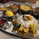 スパイスアンドカレー黄金の風 - 