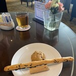 Hilton Bangkok Grande Asoke Executive lounge - 