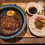 台湾料理＠神楽坂 La Bonne cachette - 排骨麺＋ミニ魯肉飯セット（2200円）