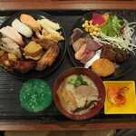 大江戸温泉物語 天草ホテル亀屋 - 料理写真:夕食グルメバイキング 寿司と豚骨ラーメンなど