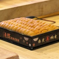 鮨 十兵衛 - 形の良い生馬糞雲丹。