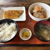 酒蔵 厚岸 - 鰆の照り焼きと肉豆腐の定食
