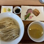 ラーメン 歩く花 - 