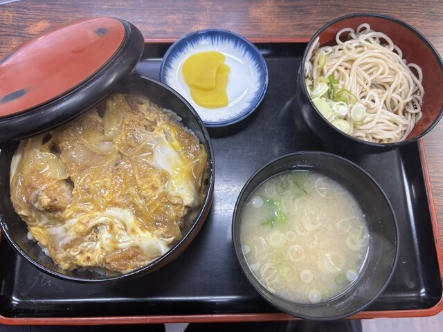 Isamiya Hon Ten photo 2