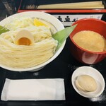 おいでやす通りにやってきた 宮田麺児 - 