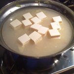 もつ蔵 - 投入追加の豆腐は佐賀市唐人町の中溝豆腐店、、ここの美味い