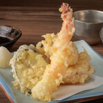 すし酒場 したまちや - 天ぷら盛り合わせ