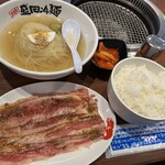 焼肉冷麺やまなか家 北上店 - 