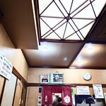 そば処 更科 - 玄関の正面が厨房の出入口(提供口)。