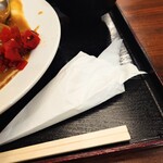 そば処 更科 - 昭和スタイルで提供してくれるスプーン。