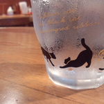 水庵 - お冷のコップが可愛い黒猫になりました♪