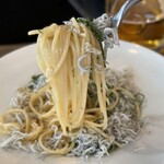 船橋ワイン食堂 862 - おしゃに持ち上げたくらいにして