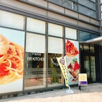 GR KITCHIN - 
