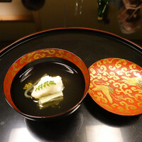 赤坂 浅田 - 蓬豆富の上にアイナメ