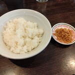 かしわぎ - ノーマルライスは鶏そぼろ付き！