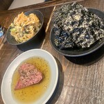 ニクアザブ - ミックスナムルと韓国海苔とタン