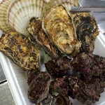 堺出島漁港 とれとれ市 - 