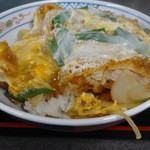 信濃そば - 肉厚のカツ