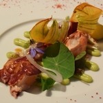 ラ メゾン ドゥ グラシアニ - オマールブルーのサラダ仕立て　アボカドのピュレとヴィネグレットクリュスタッセ