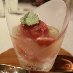 ラ メゾン ドゥ グラシアニ - ライチとグレープフルーツのゼリー寄せ