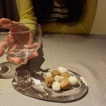 ラ メゾン ドゥ グラシアニ - 砂糖入れのガラスの器のフタがグラスみたい♪