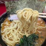 豚骨醤油ラーメン 王道家 柏店 - 