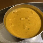 南國堂 - カジキマグロのカレー。マイルドココナッツカレー。