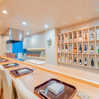 目の前で仕上るお料理をお楽しみください