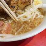 ラーメン二郎 - スープ