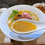 RAMEN MATSUI - 仙台味噌、熟成豆味噌、熟成米味噌の「特製味噌ダレ」を使用したスープ