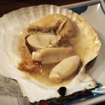 大衆居酒屋魚さんこ - 活ホタテバター焼き。最高の旨さ！