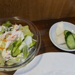 キッチン ブルー グローブ - サラダ、お新香のアップ